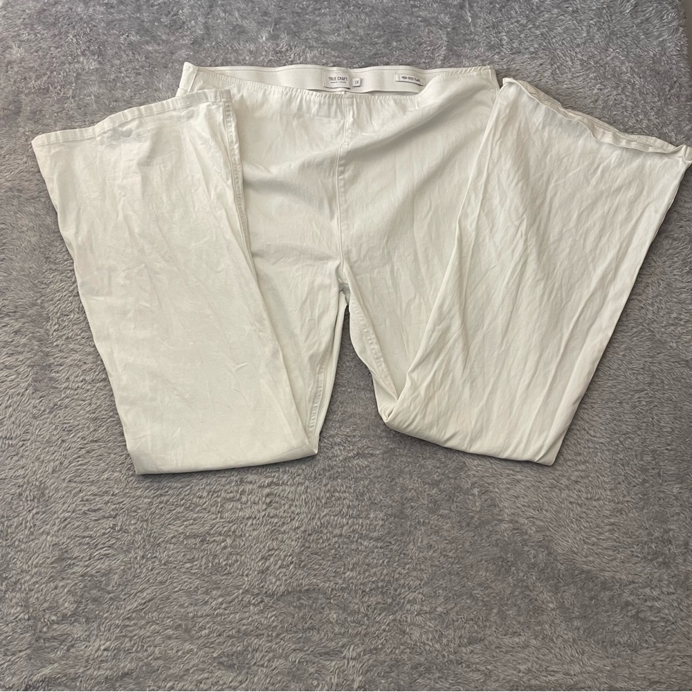 • Title: True Craft White High-Rise Flare Pull-On Jeans - Plus Size 1X - Picture 5 of 7